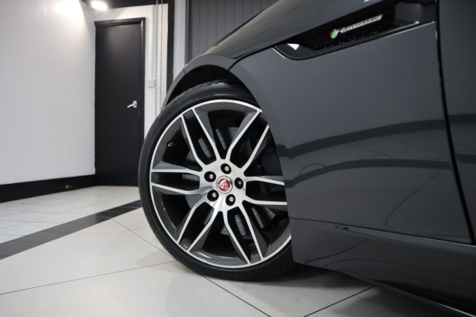 2025 Jaguar F-type