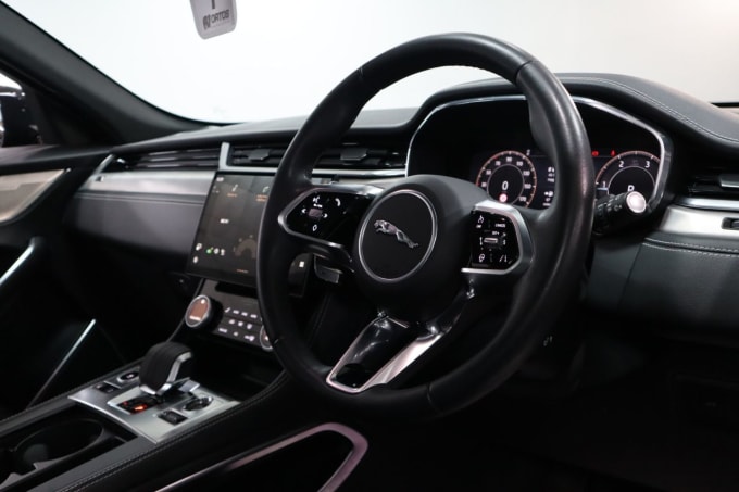 2025 Jaguar F-pace
