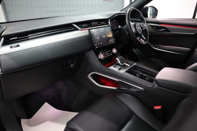 2025 Jaguar F-pace