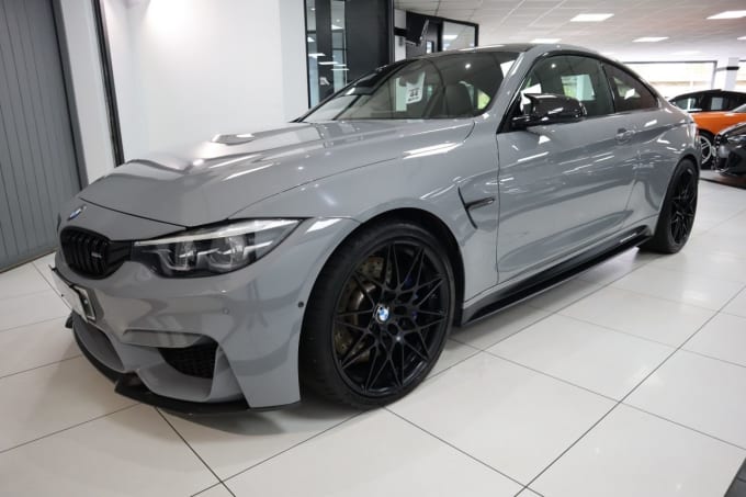 2025 BMW M4