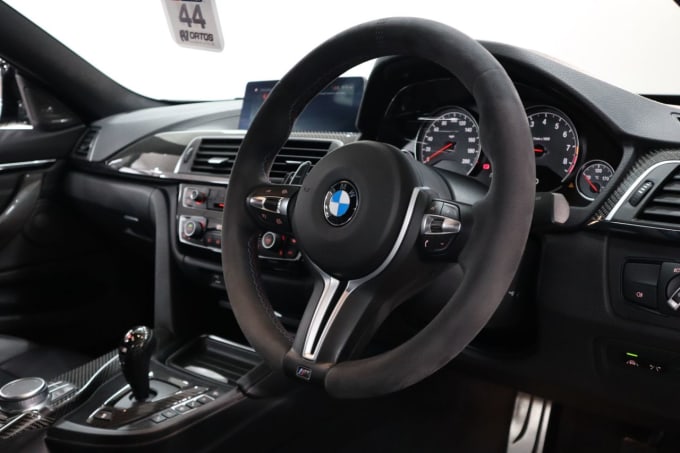 2025 BMW M4