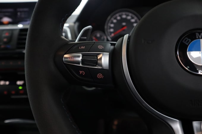 2025 BMW M4