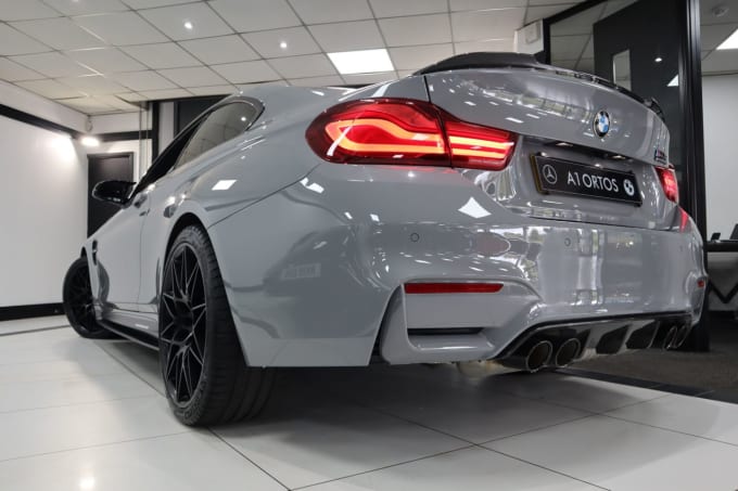 2025 BMW M4