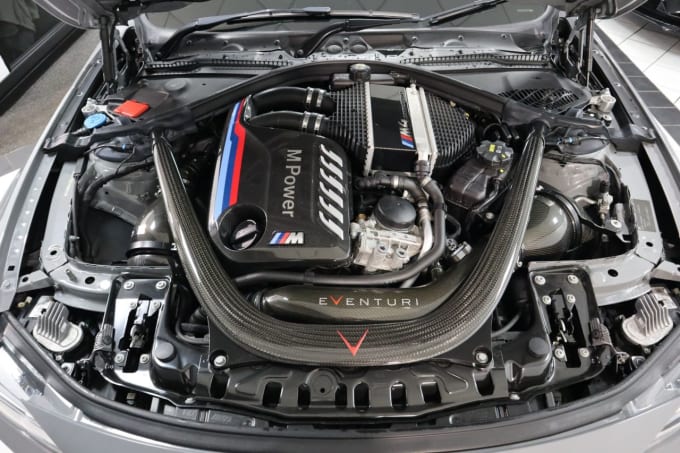 2025 BMW M4