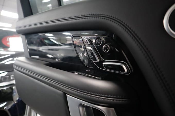 2025 Land Rover Range Rover
