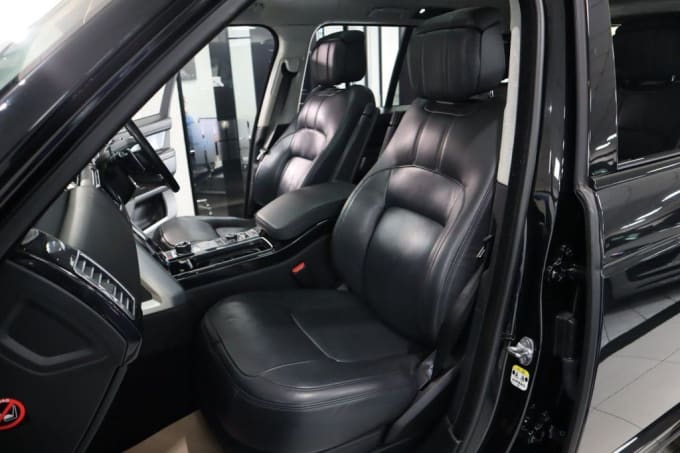 2025 Land Rover Range Rover