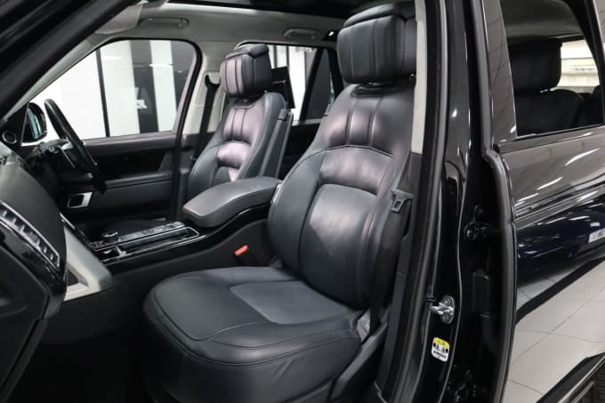 2025 Land Rover Range Rover