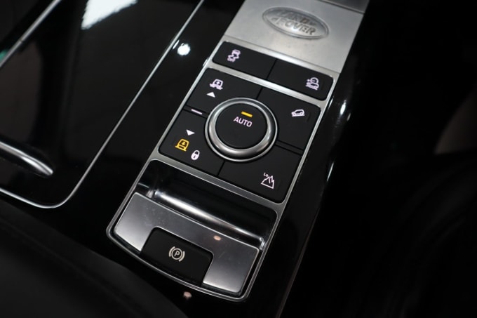 2025 Land Rover Range Rover
