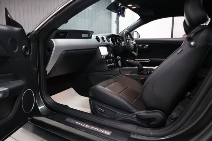2025 Ford Mustang