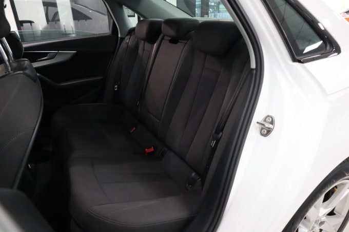 2017 Audi A4