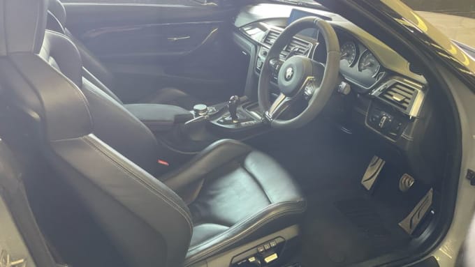 2025 BMW M4