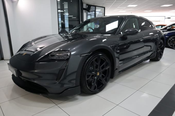 2025 Porsche Taycan