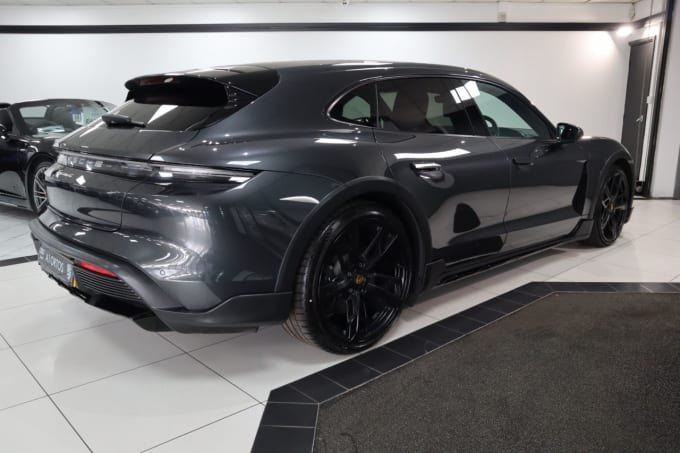 2025 Porsche Taycan