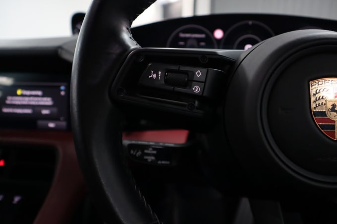 2025 Porsche Taycan