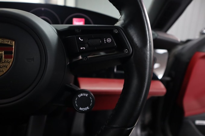 2025 Porsche Taycan