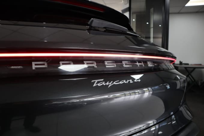 2025 Porsche Taycan
