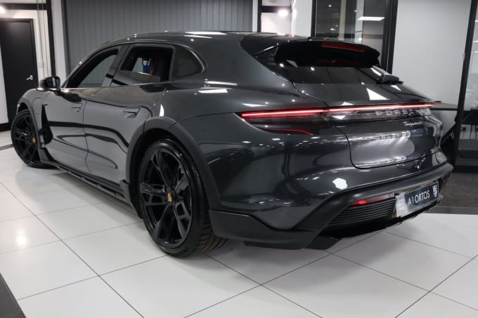 2025 Porsche Taycan