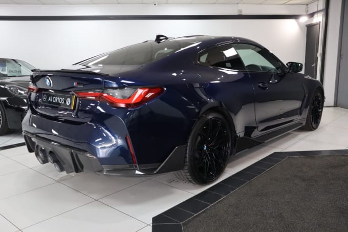 2025 BMW M4