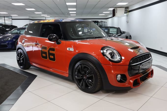 2025 Mini Hatch