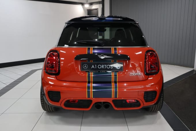 2025 Mini Hatch