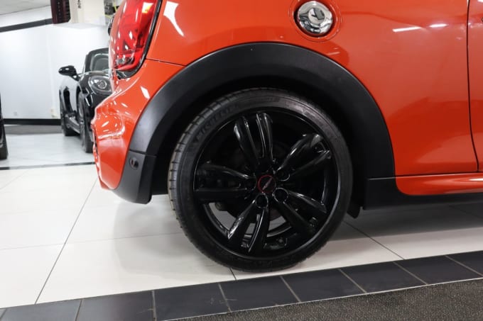 2025 Mini Hatch