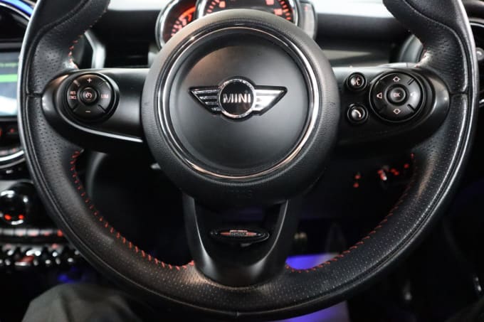 2025 Mini Hatch