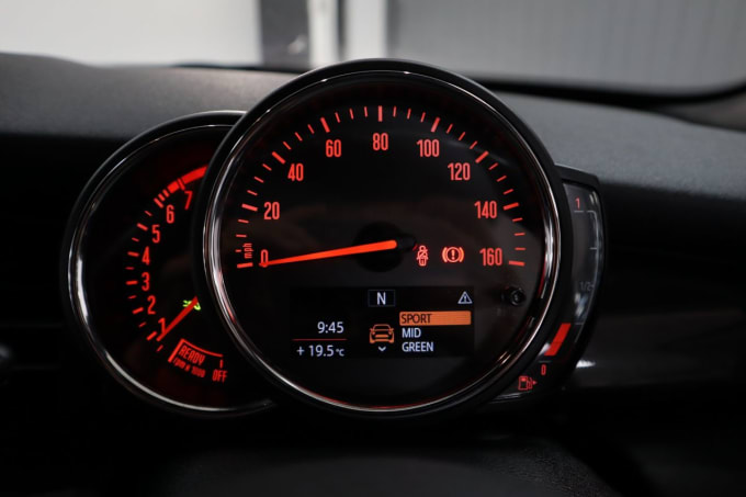 2025 Mini Hatch