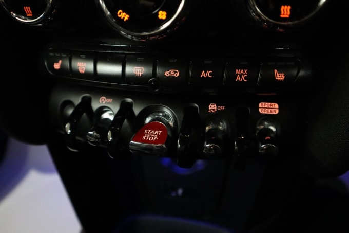 2025 Mini Hatch
