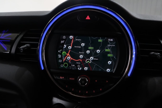 2025 Mini Hatch