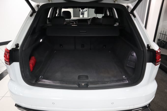 2025 Volkswagen Touareg