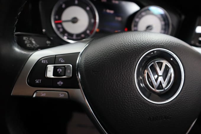 2025 Volkswagen Touareg