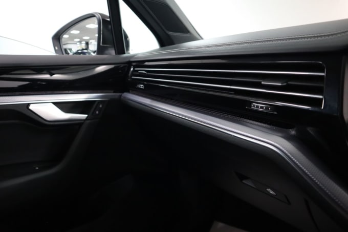 2025 Volkswagen Touareg