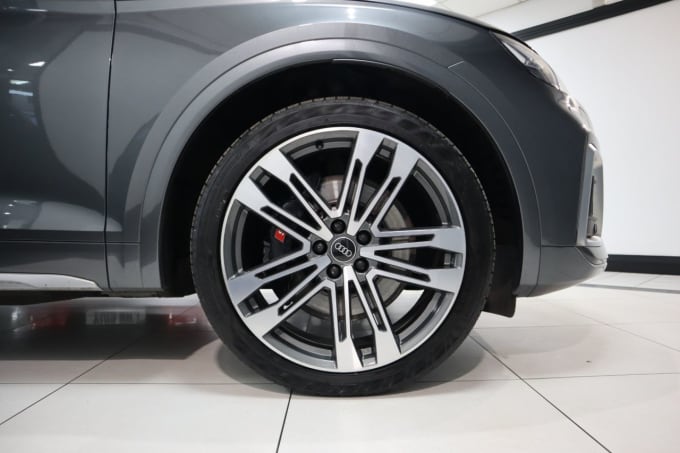 2025 Audi Sq5