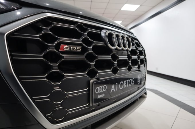 2025 Audi Sq5