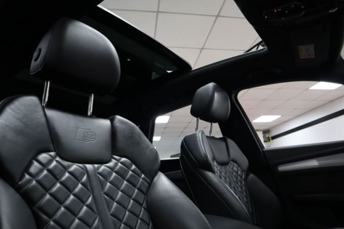 2025 Audi Sq5