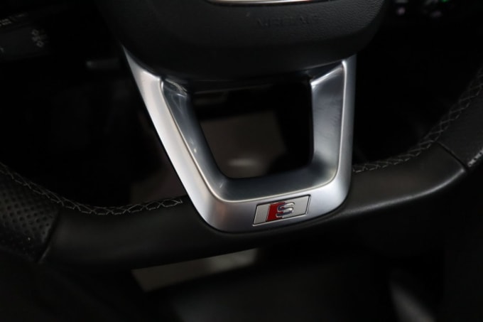 2025 Audi Sq5