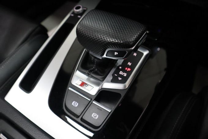 2025 Audi Sq5