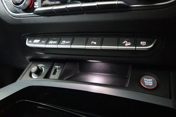 2025 Audi Sq5