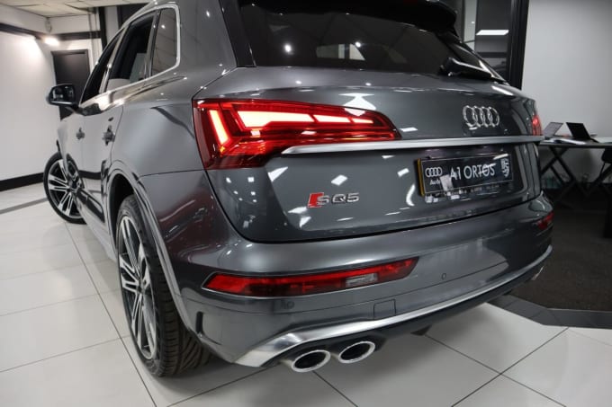 2025 Audi Sq5