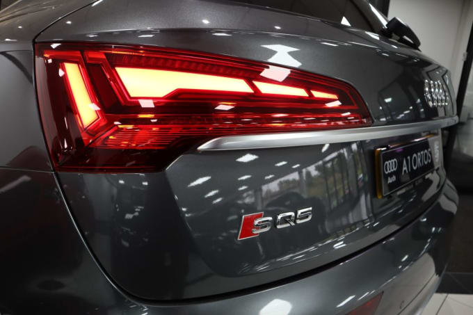 2025 Audi Sq5