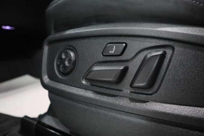 2025 Audi Sq5