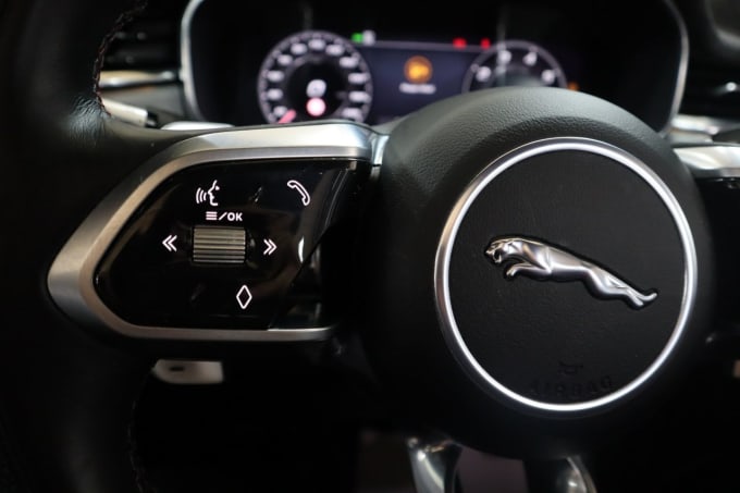 2025 Jaguar F-pace