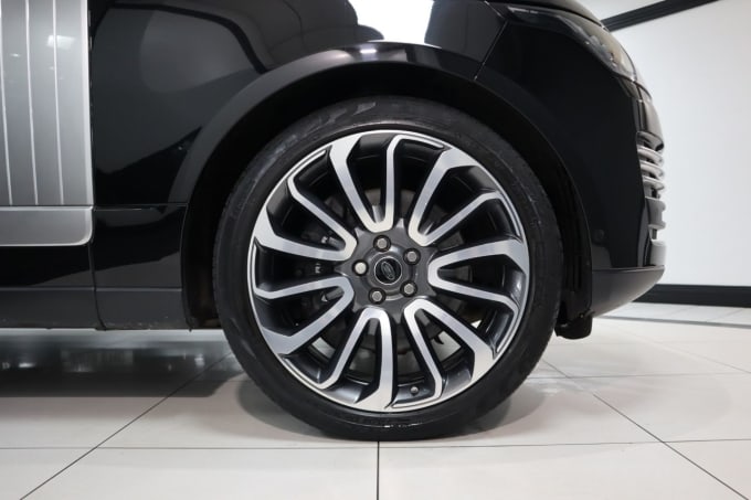 2025 Land Rover Range Rover