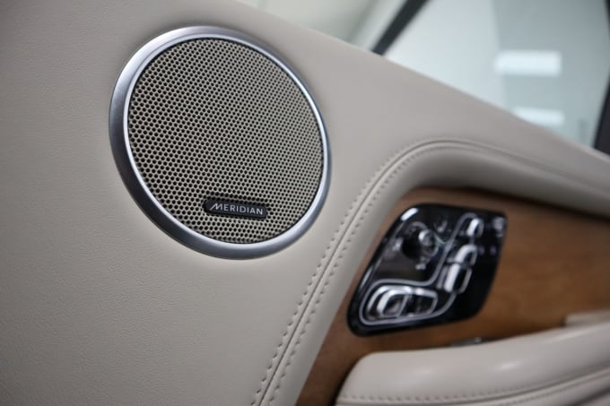 2025 Land Rover Range Rover