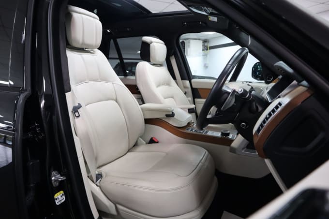 2025 Land Rover Range Rover
