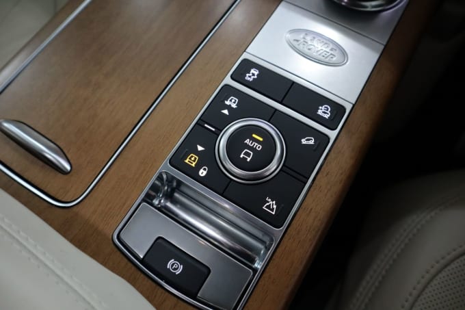2025 Land Rover Range Rover