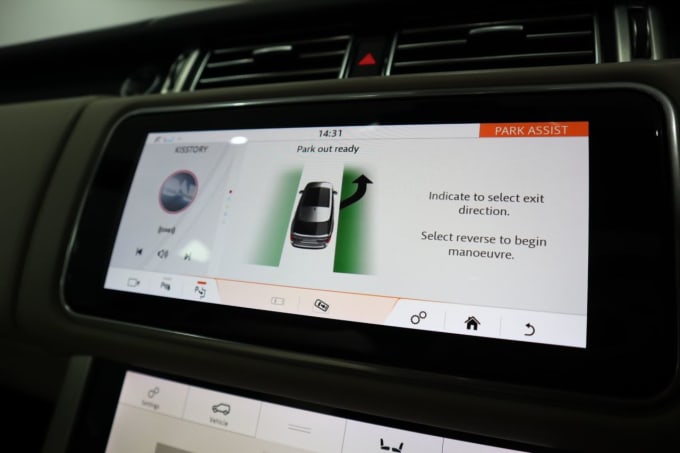 2025 Land Rover Range Rover