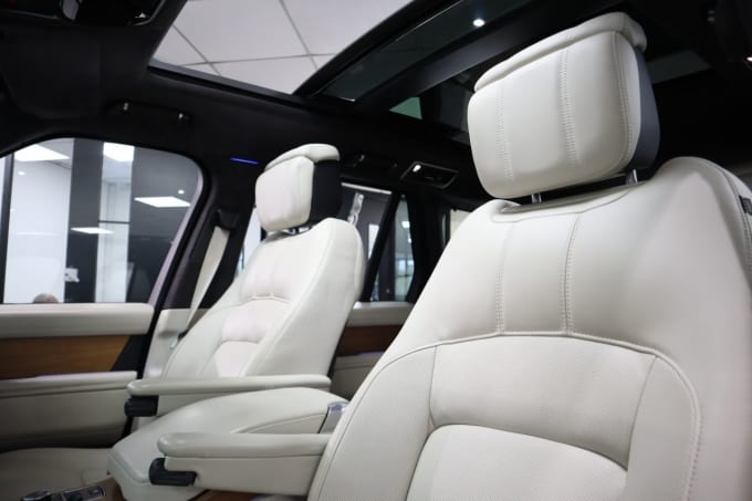 2025 Land Rover Range Rover