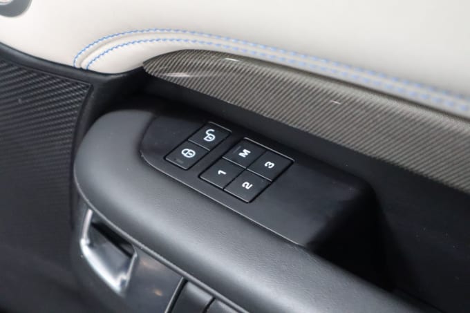 2025 Land Rover Discovery