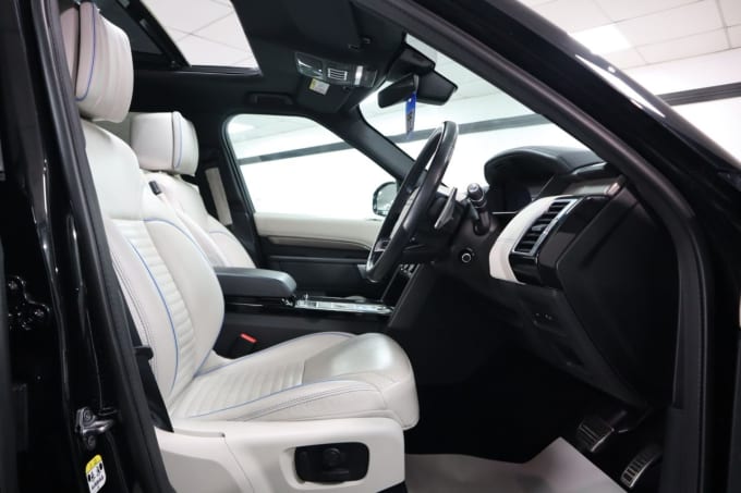 2025 Land Rover Discovery